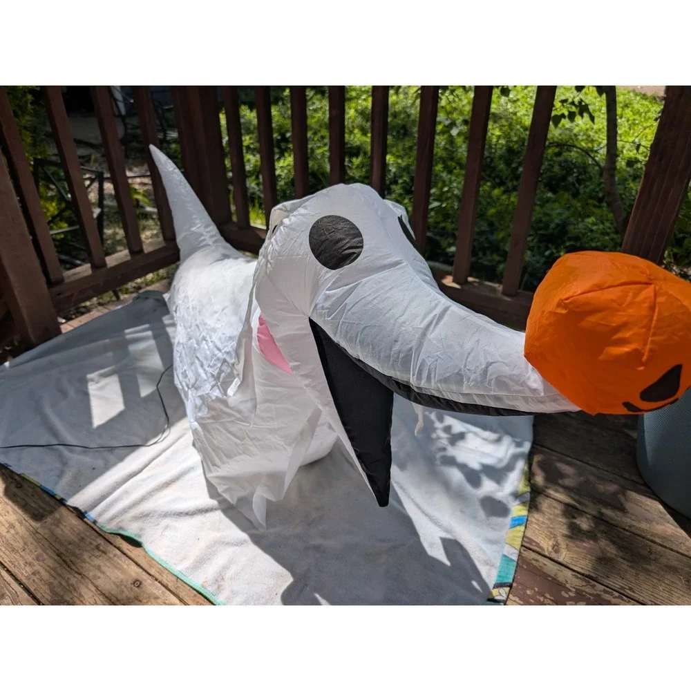 Gemmy The‎ Nightmare Before Christmas Zero The Ghost Dog 4.5 Ft Wide Airblown